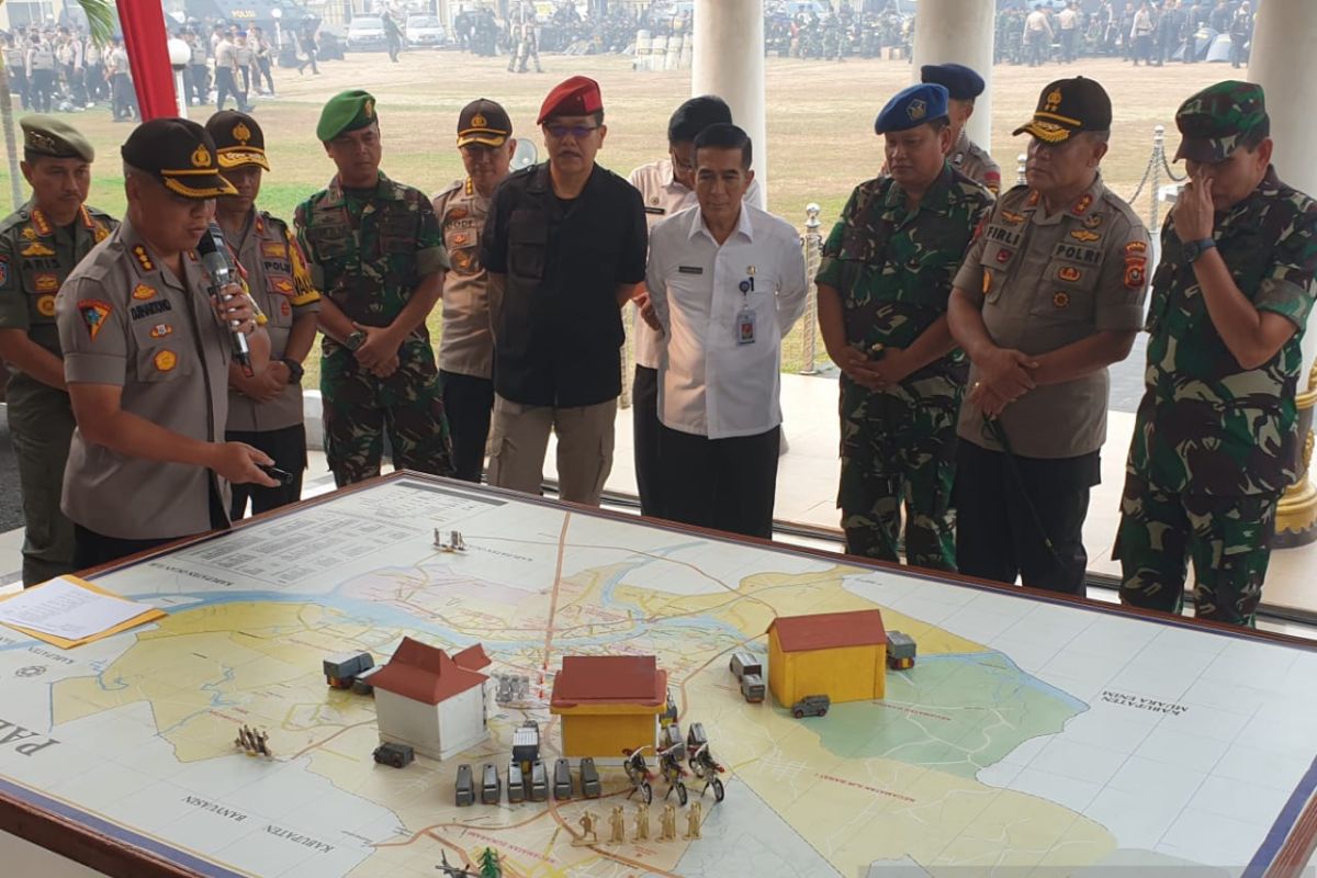 Polda Sumsel siapkan pasukan penghalau massa di perbatasan Palembang