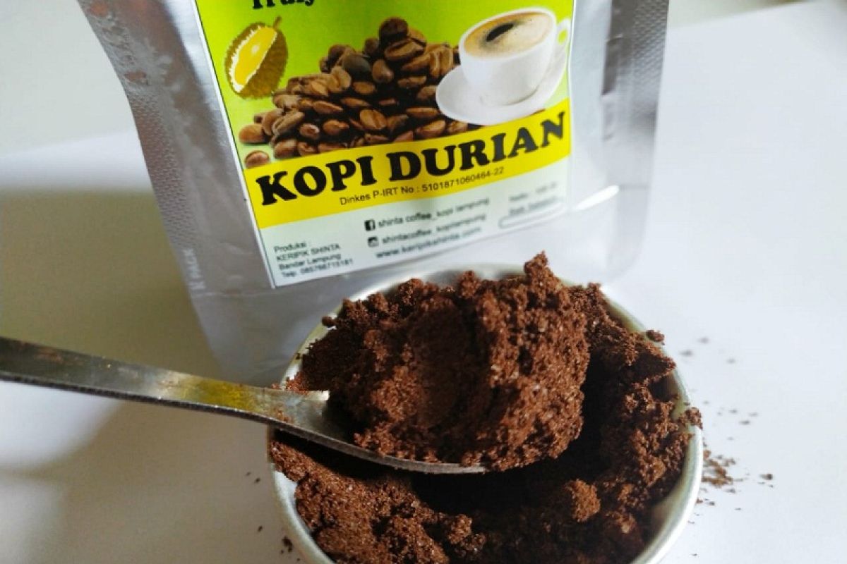 Pelaku UMKM kembangkan kopi durian bubuk khas Lampung