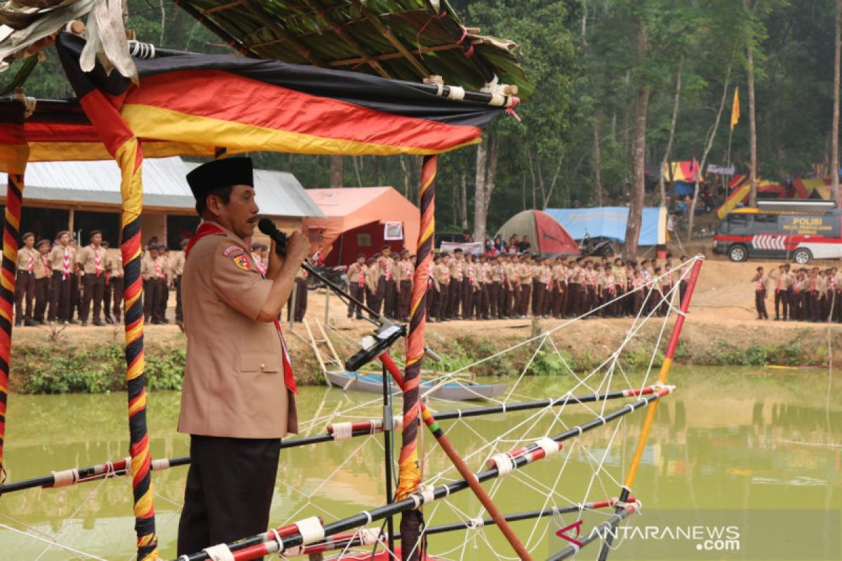 Bupati Sijunjung: Bentuk karakter generasi bangsa melalui pramuka