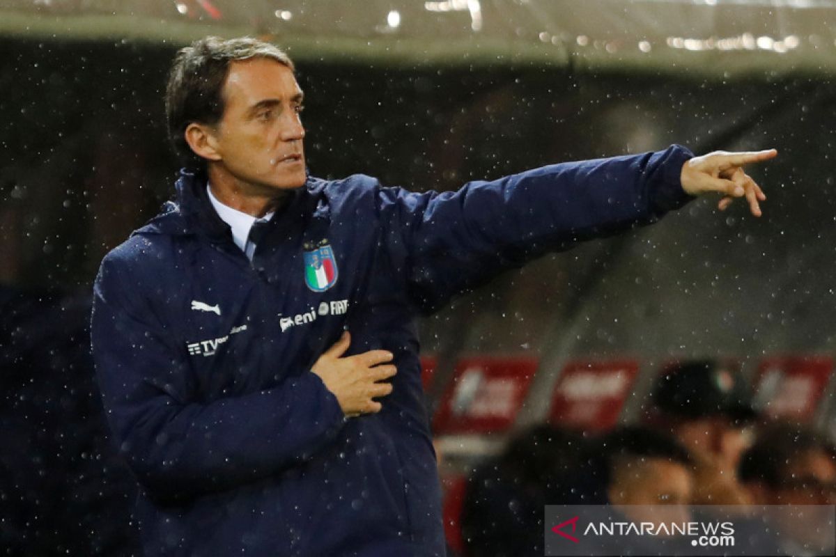 Pelatih Mancini terhormat samai rekor pelatih legendaris Italia