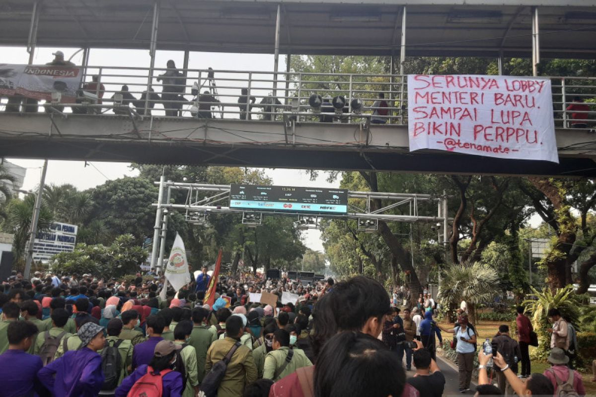 BEM SI mengakhiri aksi damai dengan Sumpah Mahasiswa Indonesia