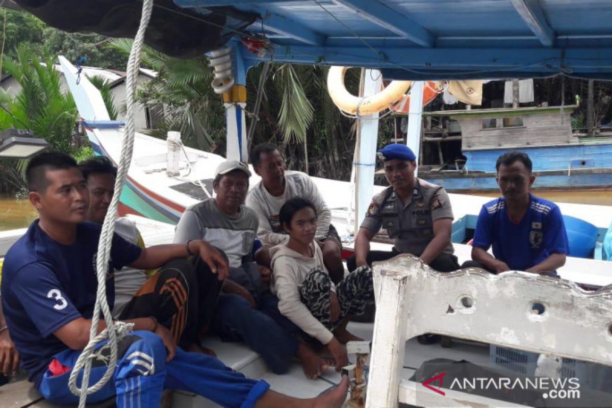 Cegah konflik nelayan, Satpolair Bengkayang patroli di perairan Natuna