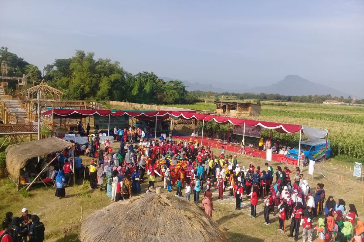 Peringatan HAN 2019, ratusan siswa Situbondo bermain permainan tradisional