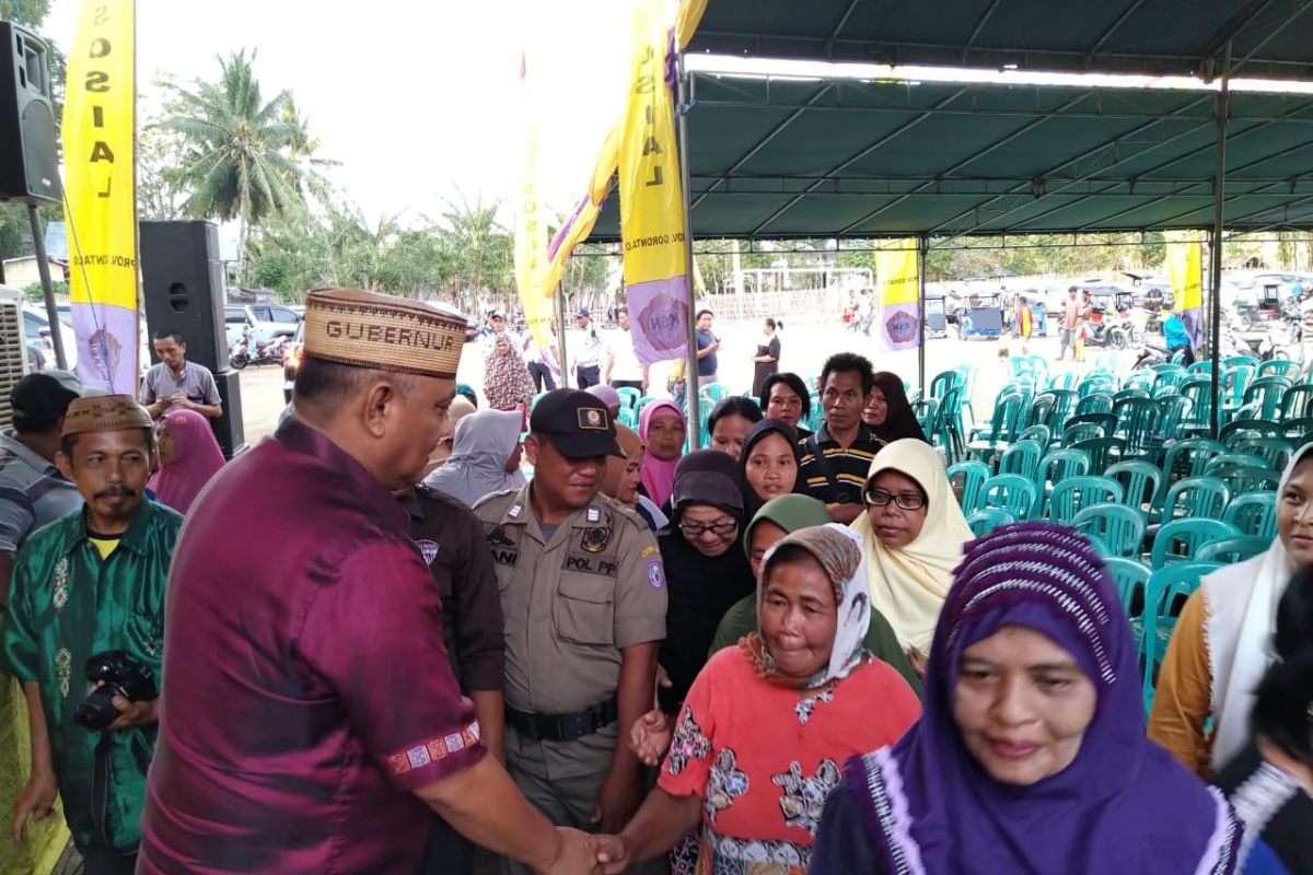 Gubernur Gorontalo minta kabupaten/kota anggarkan program pasar murah