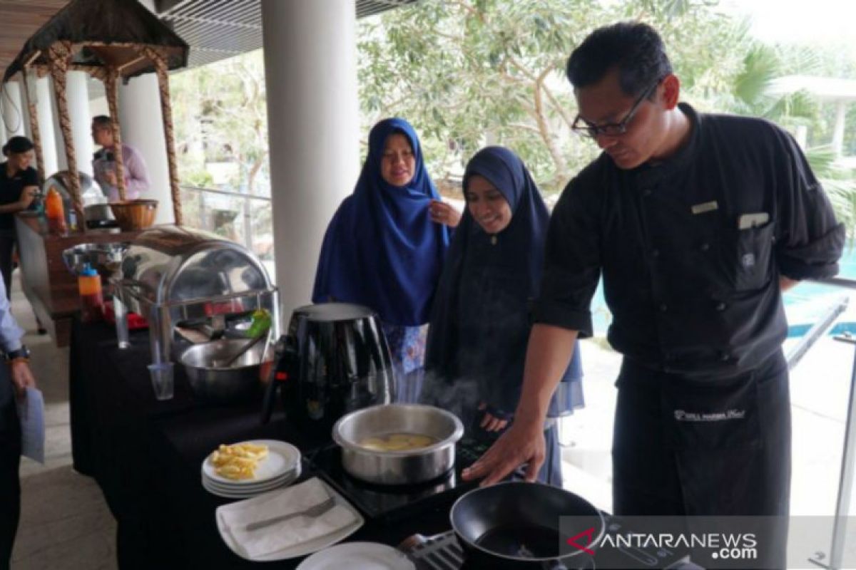 Chef Martin rekomendasikan pemakaian air fryer dan kompor induksi di rumah