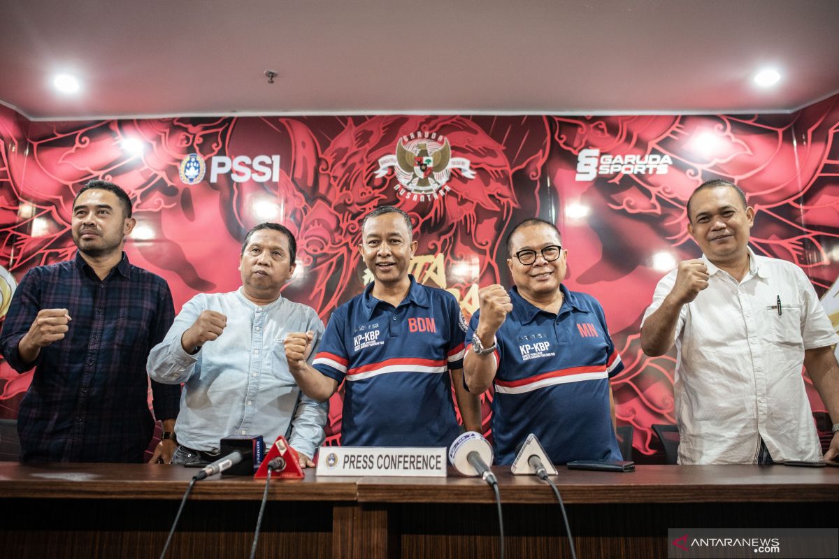 Ponaryo Astaman dukung penuh keenam stadion untuk Piala Dunia U-20