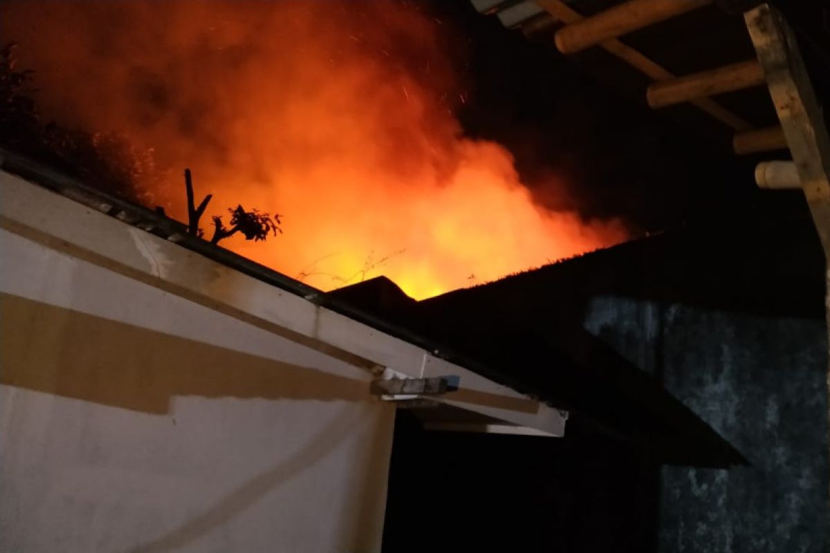 Terbakar, rumah dinas pastor Gereja Santo Yosep Purwokerto