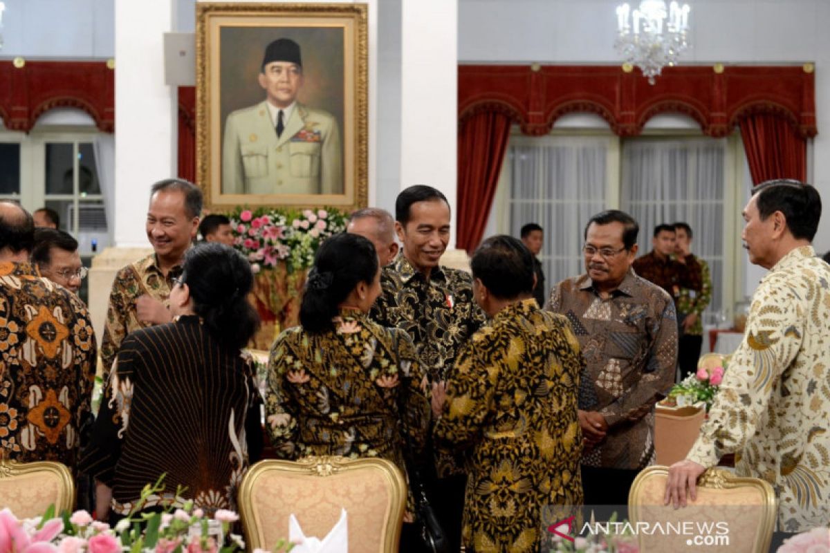 Luhut mengaku sering kesal saat ada yang merendahkan Jokowi