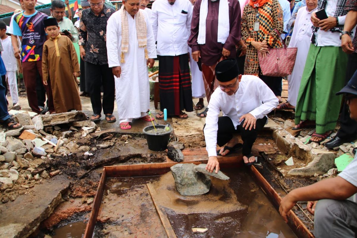 Pemkot Pontianak salurkan bantuan ke 60 masjid selama 2019