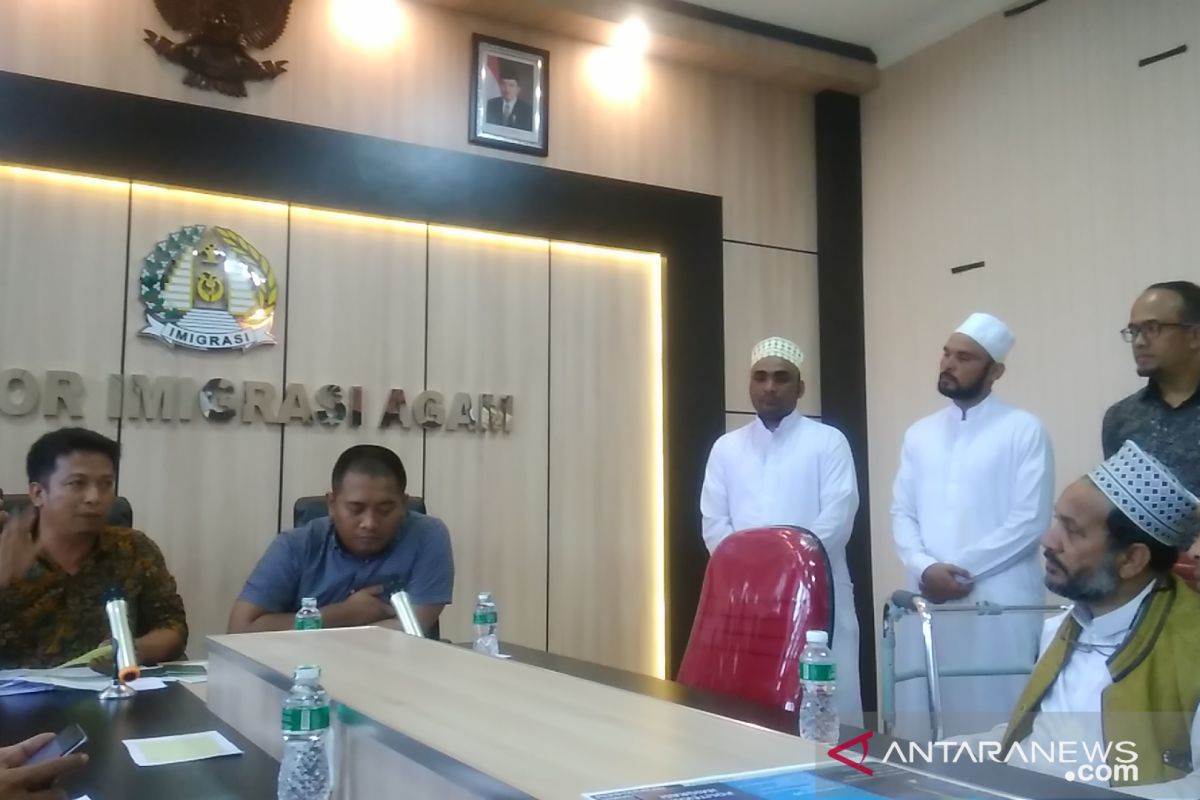 Imigrasi Agam detensi tiga warga Pakistan, ditangkap saat kumpulkan sumbangan di masjid