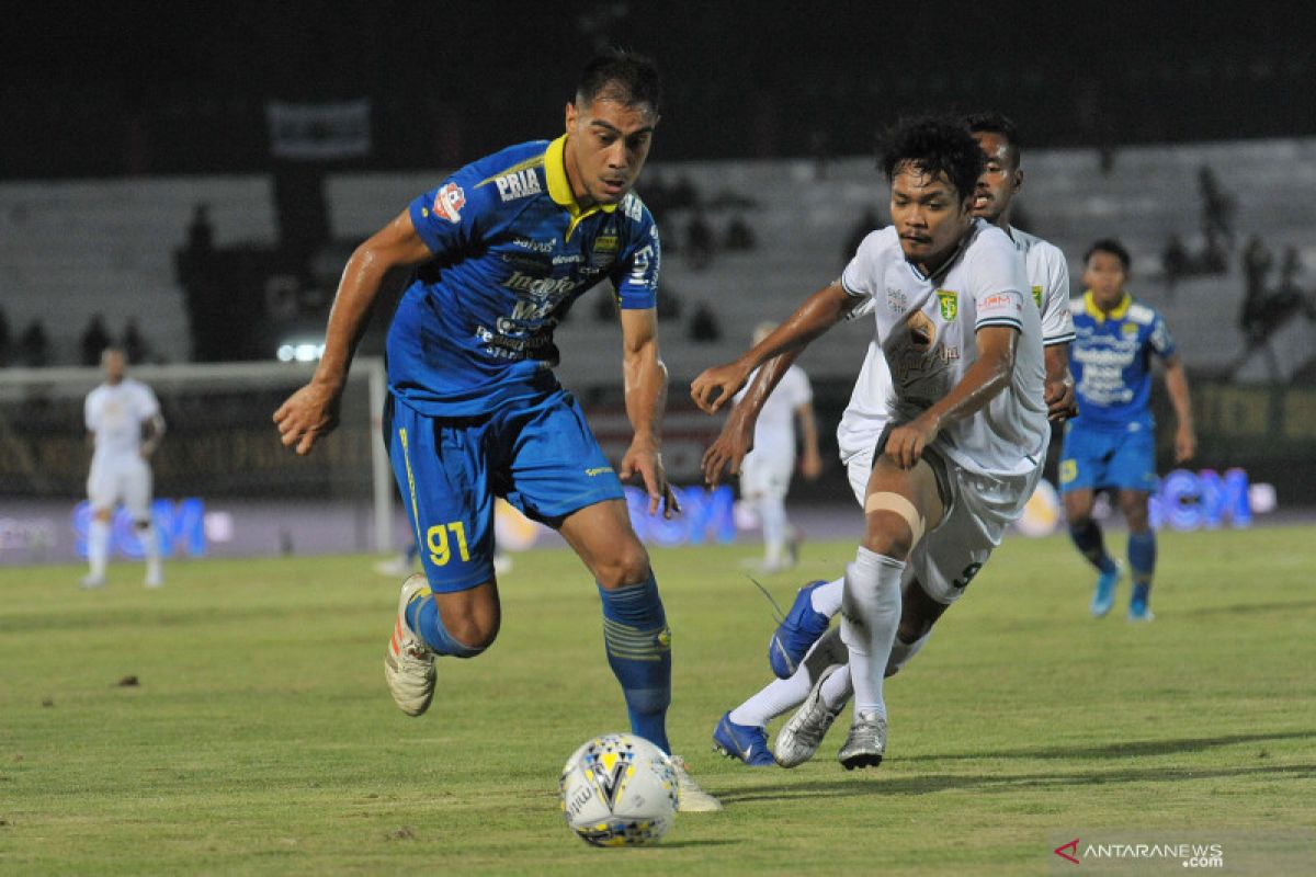 Omid Nazari pamitan dari Persib Bandung