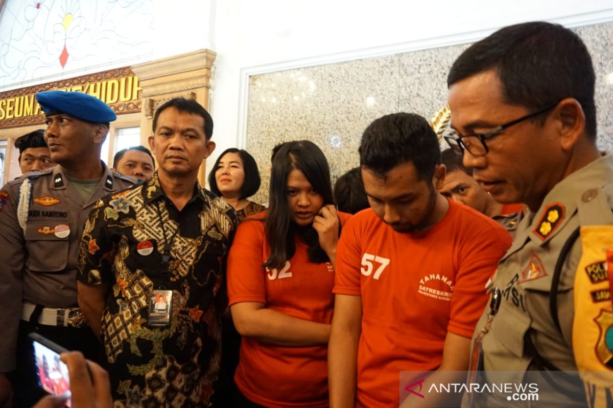 Polrestabes Surabaya ungkap kasus pembunuhan, pelakunya ada suami istri