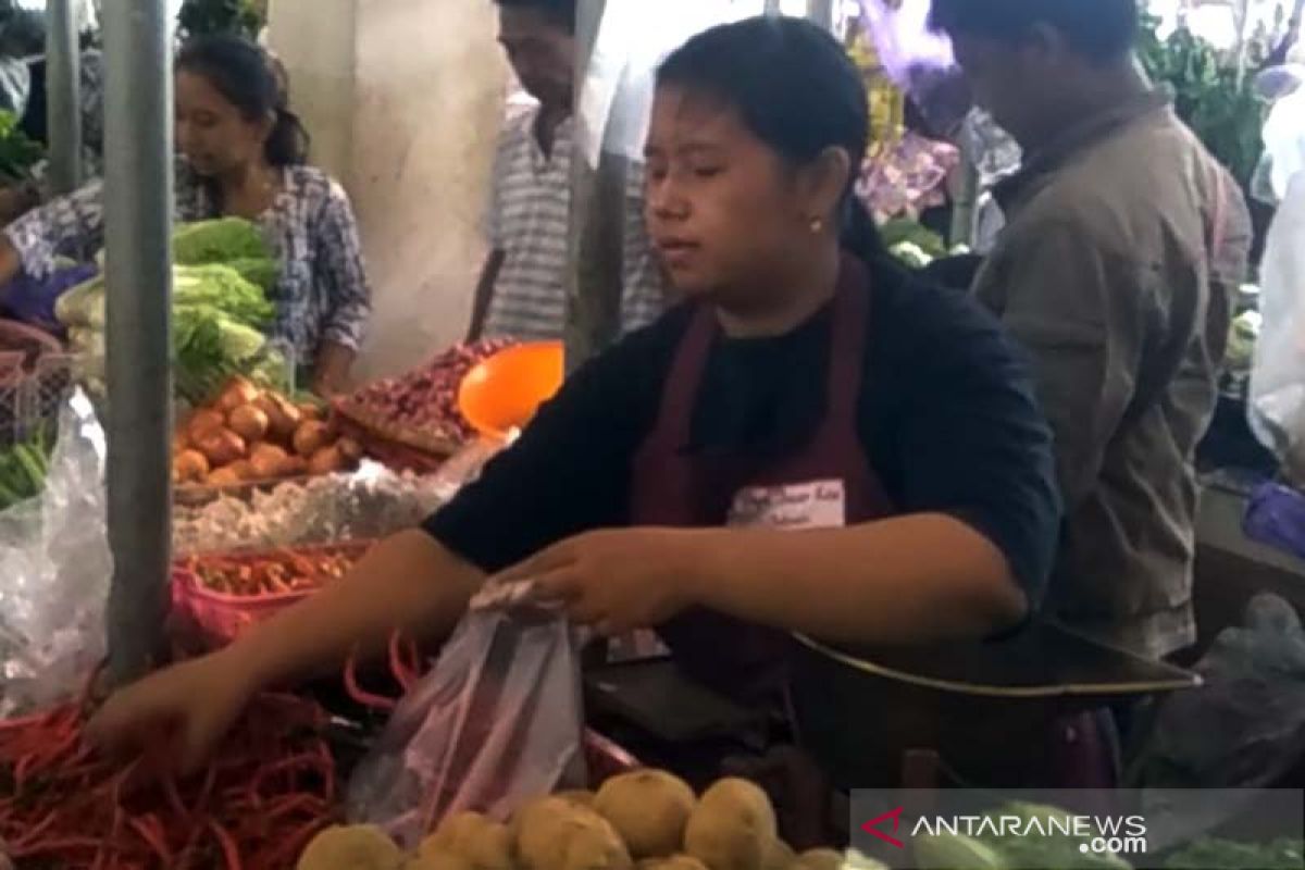 Harga cabai di pasar tradisional Purwokerto kembali turun