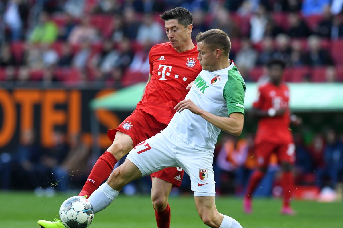 Liga Jerman -- Gol Finnbogason gagalkan kemenangan Bayern di markas Augsburg