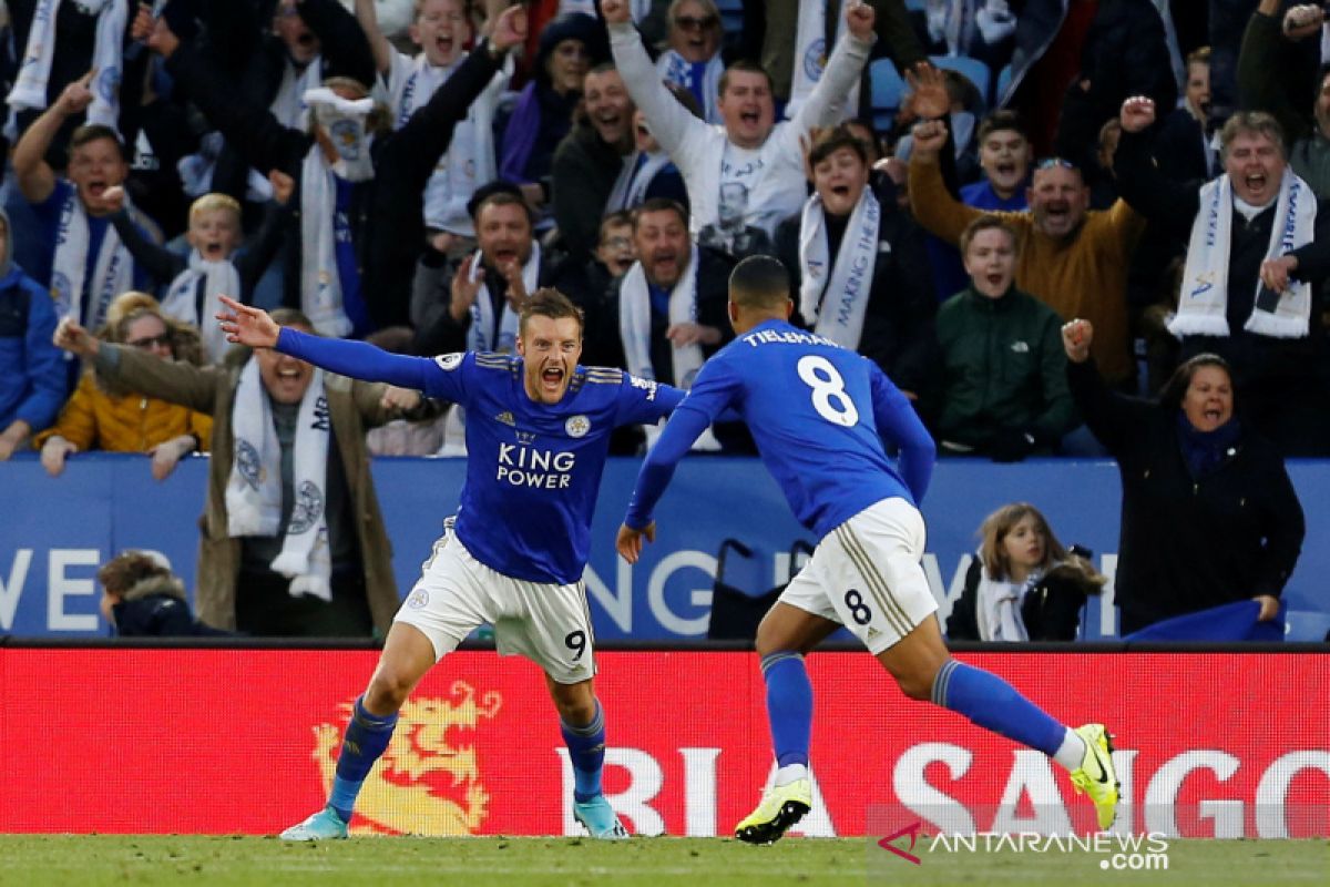 Leicester, Aston Villa membukukan kemenangan dari keadaan tertinggal