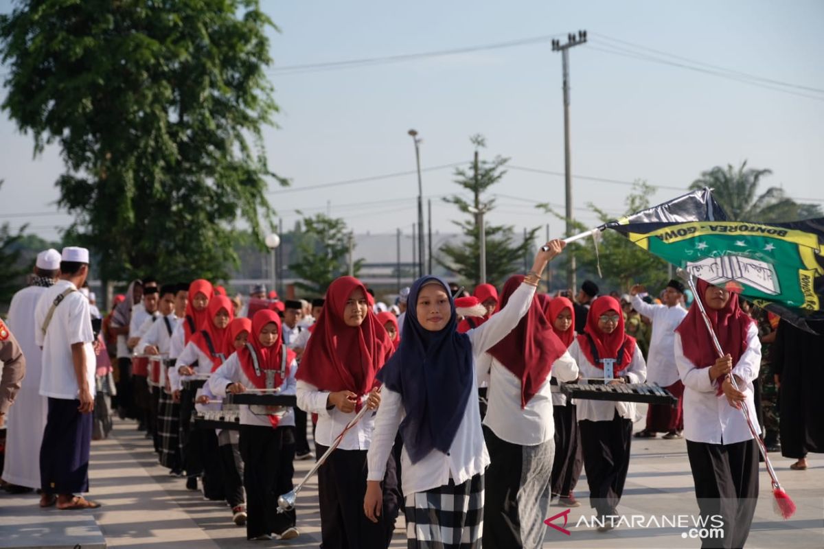 Pemkab Gowa gelar karnaval peringati Hari Santri Nasional 2019