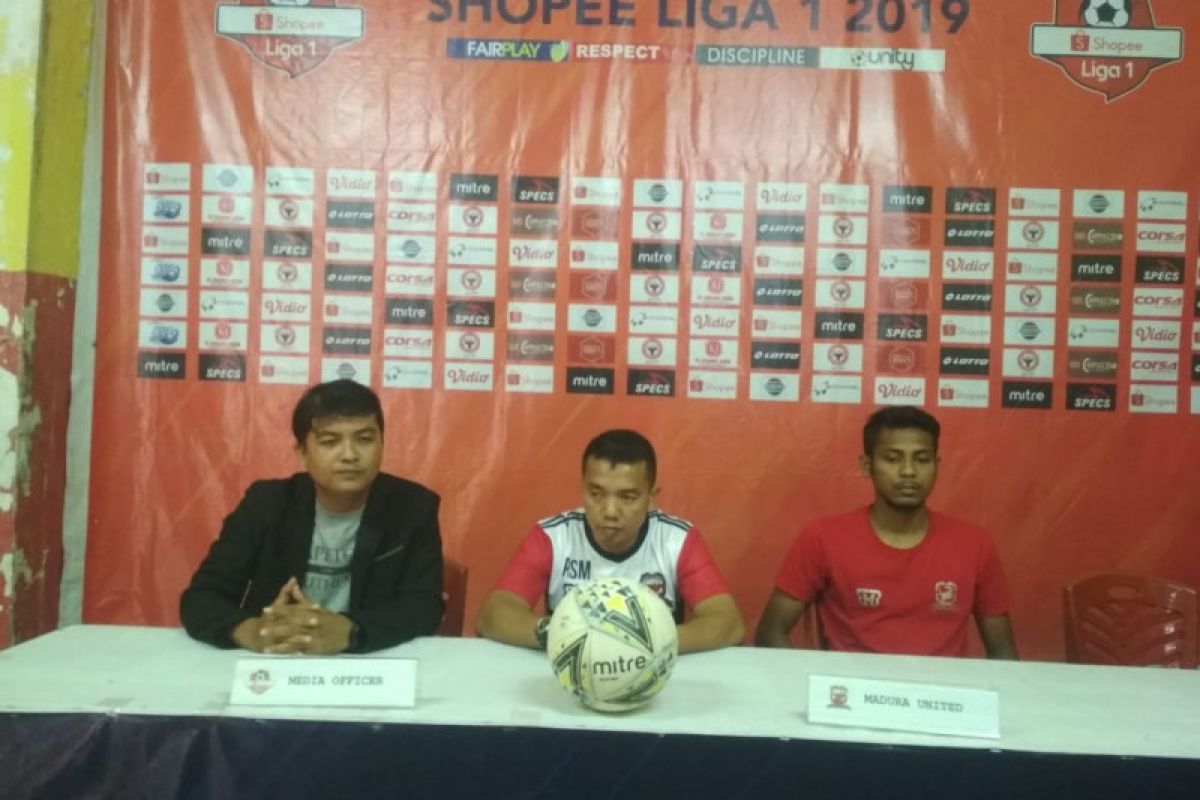 Pelatih Madura United Rasiman: Tiga pemain asing baru buat Semen Padang lebih kuat