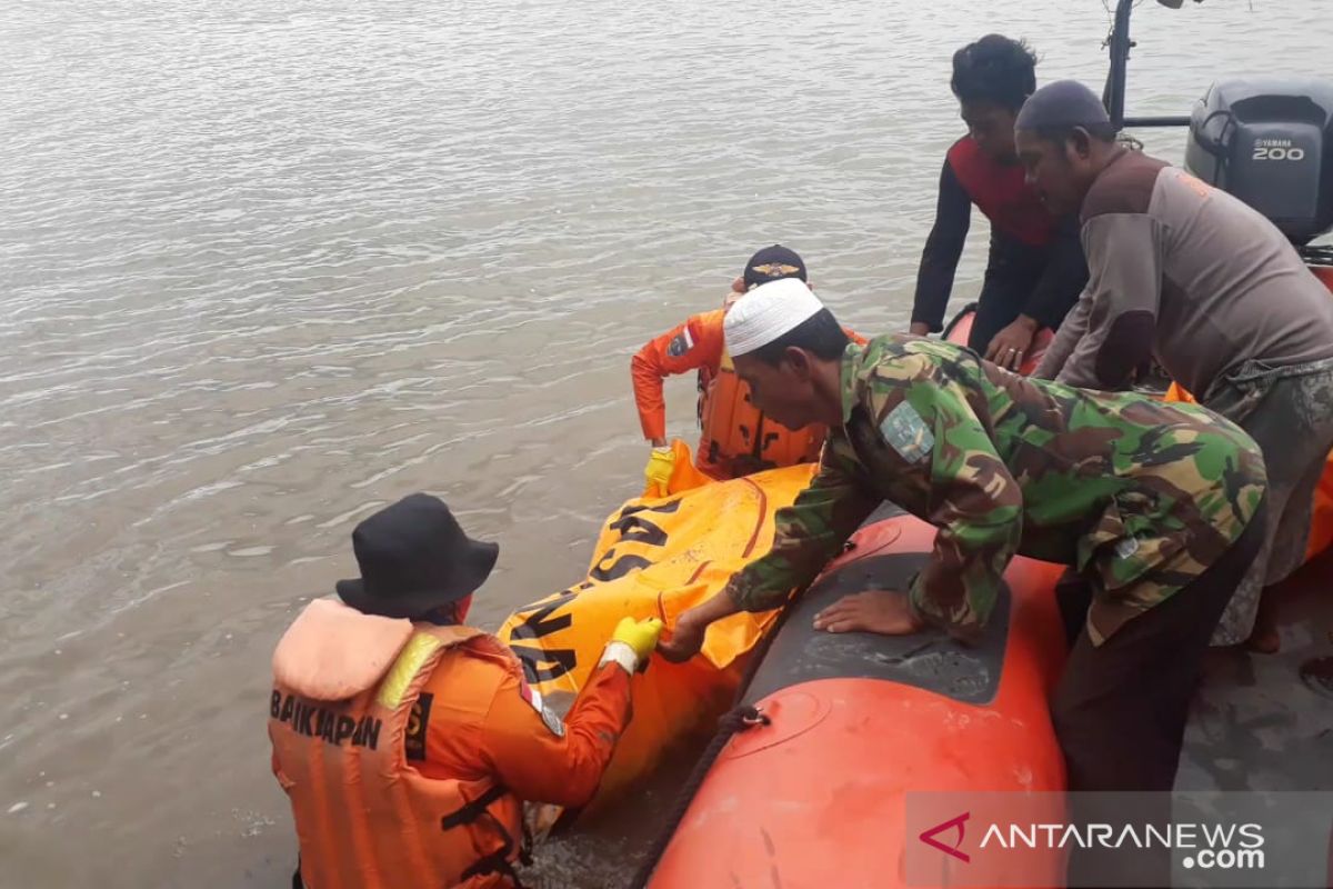 Sulia Limun, bidan kampung korban arus sungai di Desa Pantok