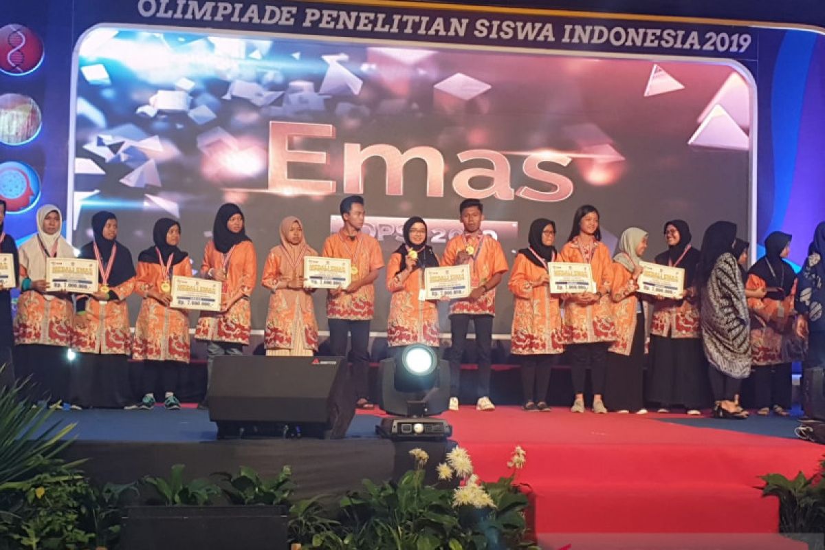 Dua pelajar NTB juara 1 Olimpiade Penelitian Siswa Indonesia