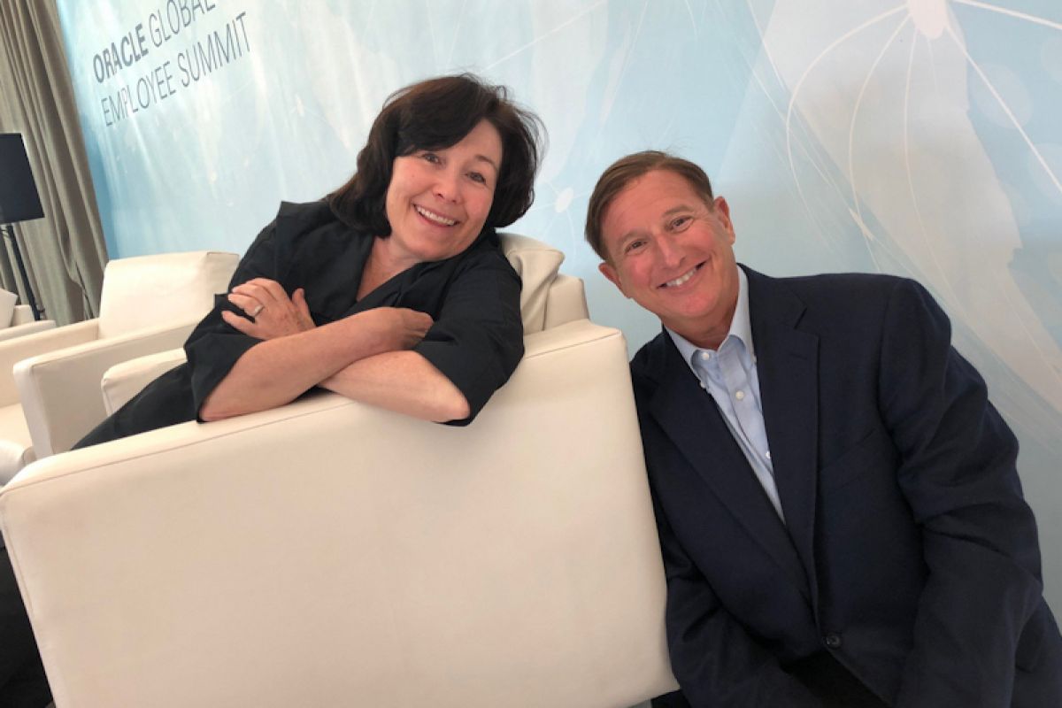 CEO Oracle dan eks Kepala Hewlett Packard Mark Hurd meninggal dunia