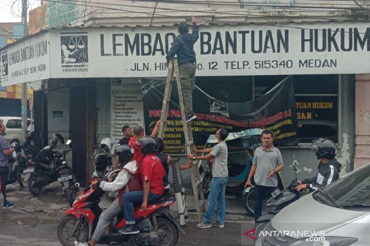 Kantor LBH Medan dilempar bom molotov oleh orang tak dikenal