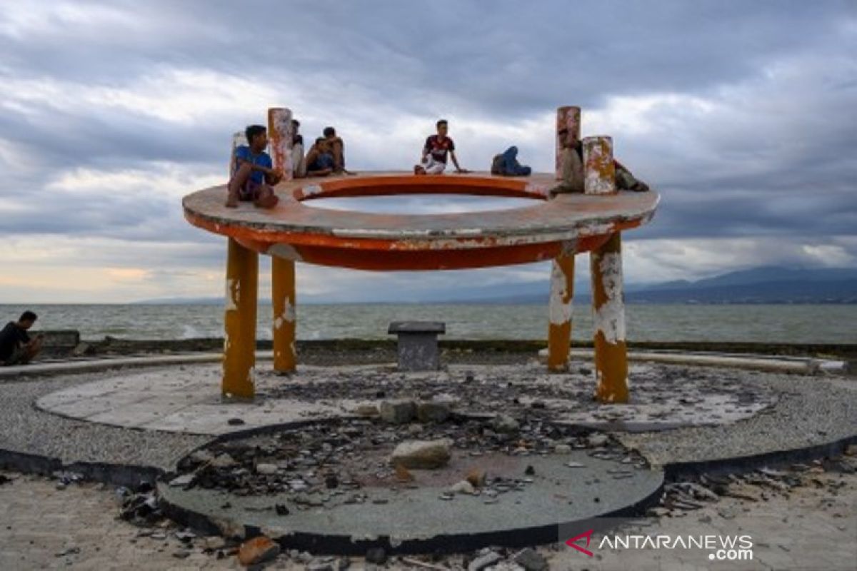 Kembali bermain di Pantai