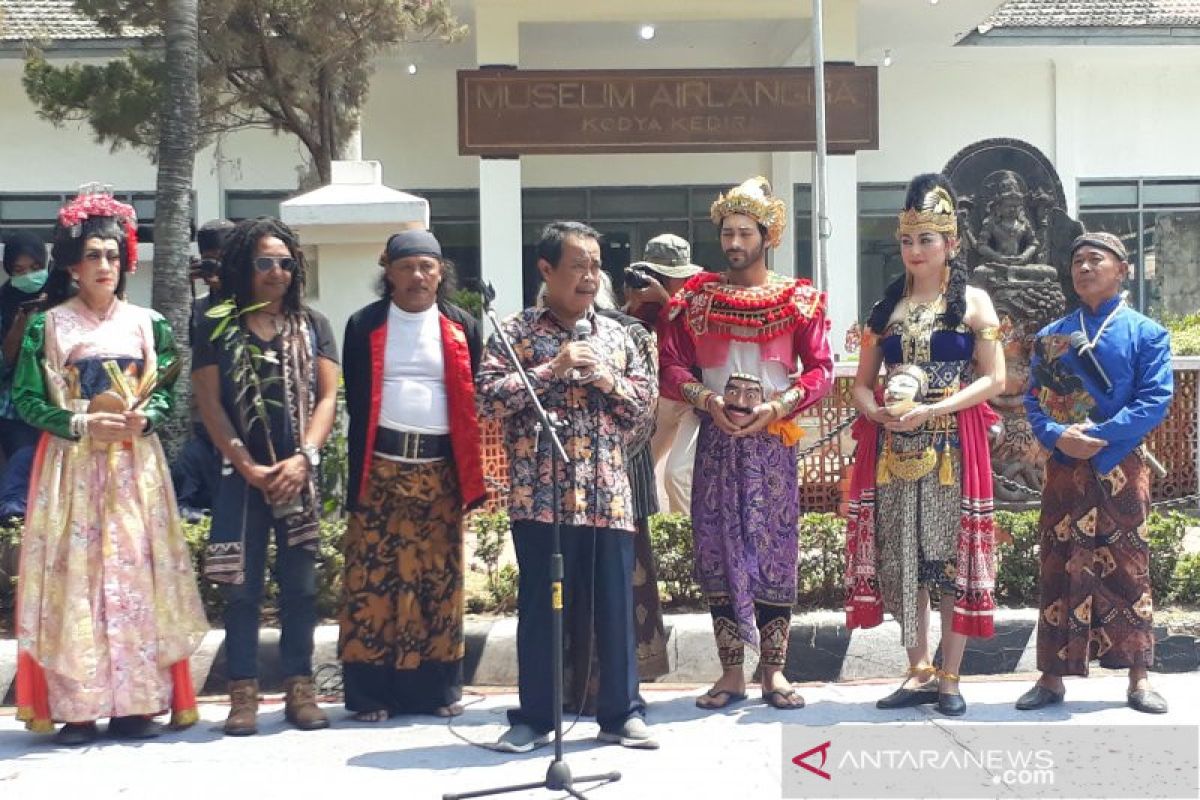 Pemkot Kediri selenggarakan pagelaran selomangleng "Maestik Panji"