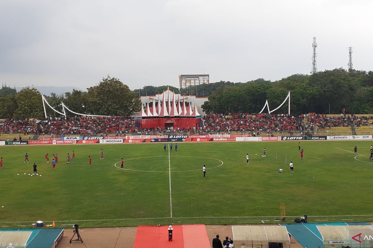 Madura United unggul tipis 1-0 dari Semen Padang di babak pertama