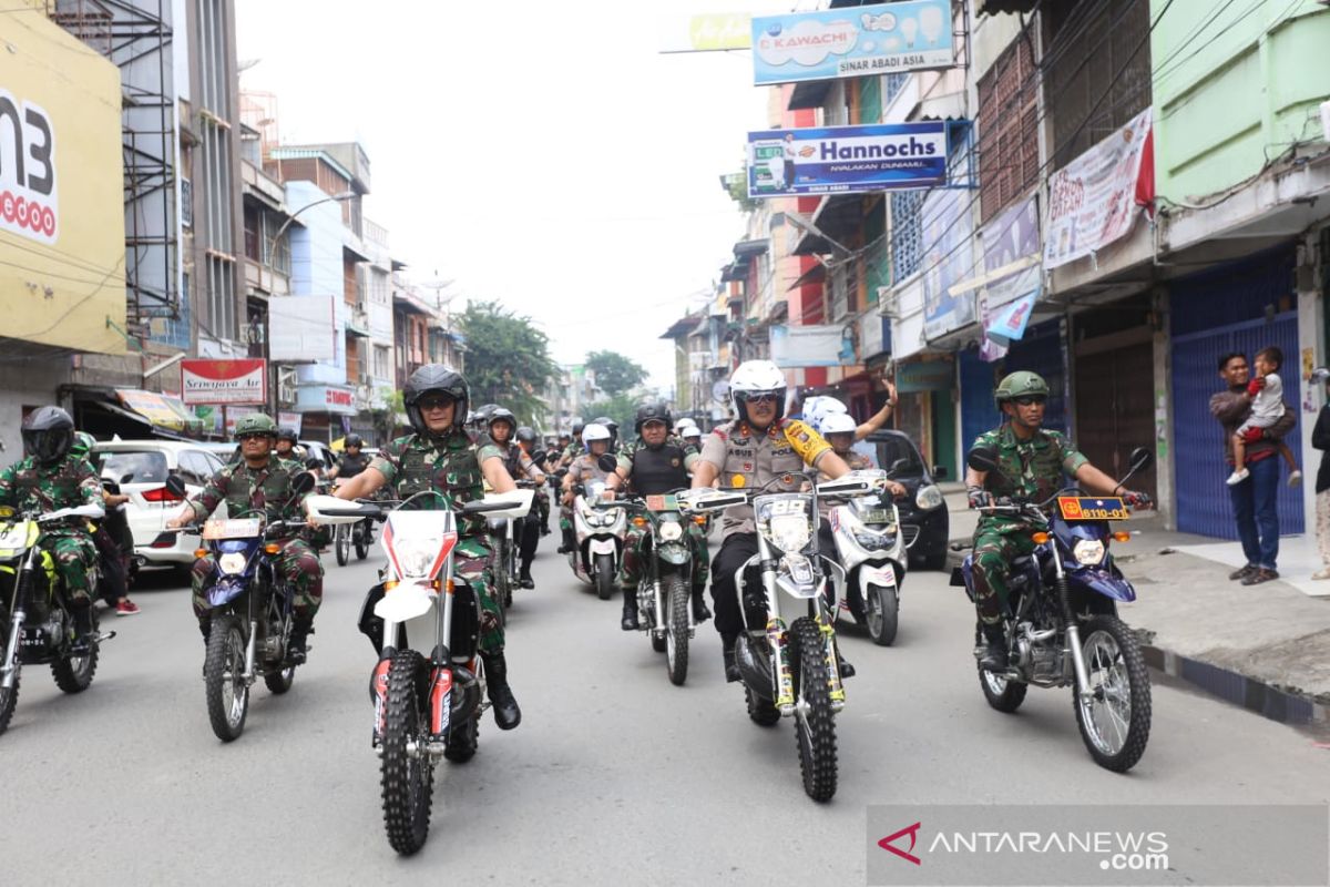 Pelantikan Presiden, TNI-Polri di Medan patroli skala besar