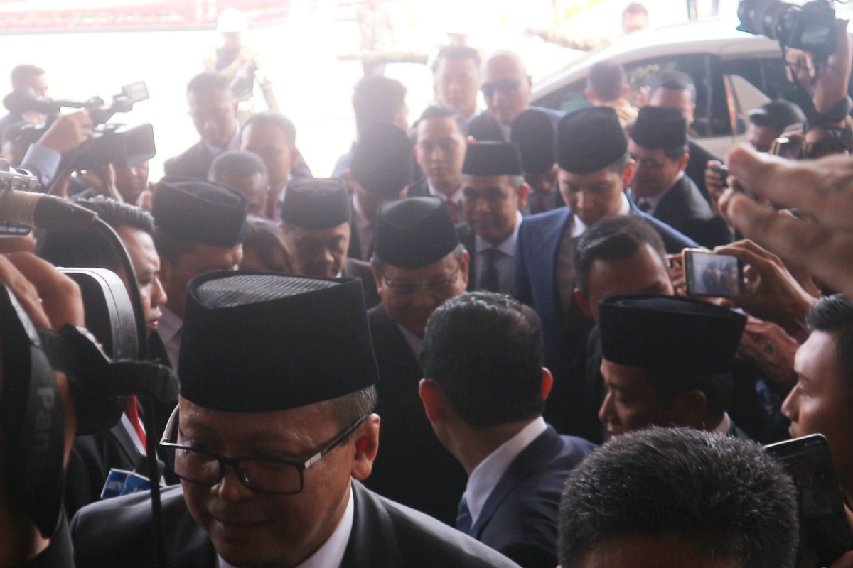 Prabowo-Sandi tiba di gedung MPR hadiri pelantikan Presiden