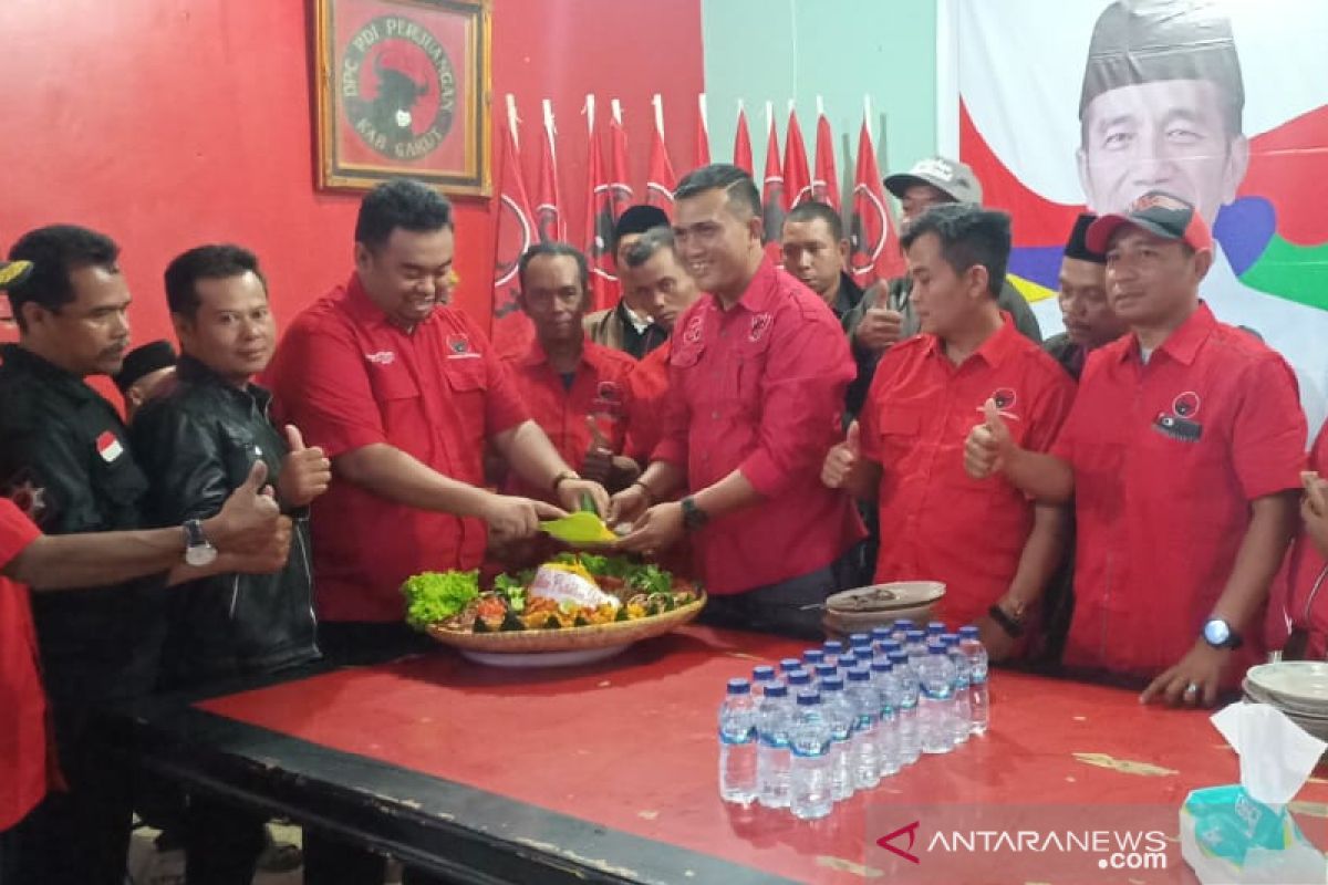 Pengurus PDIP Garut syukuran pelantikan presiden-wakil presiden RI