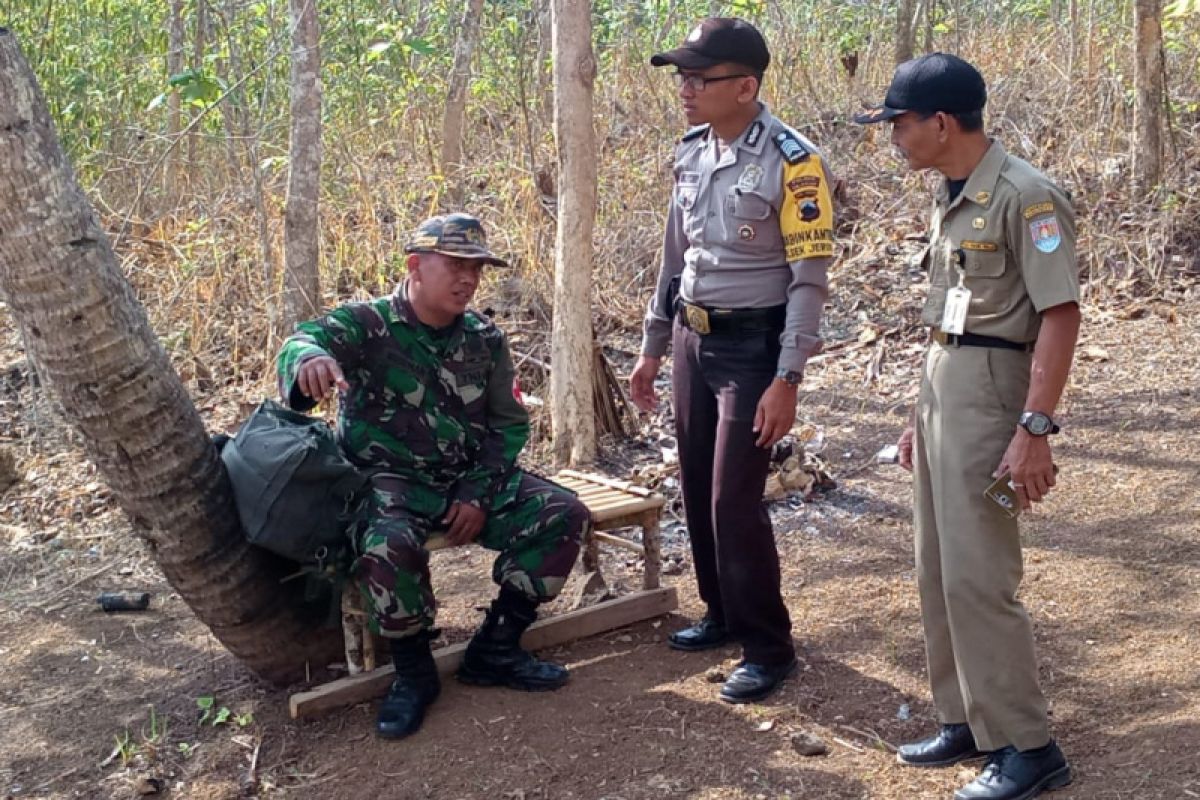 Kodim Cilacap terjunkan tim medis di Desa Cilibang