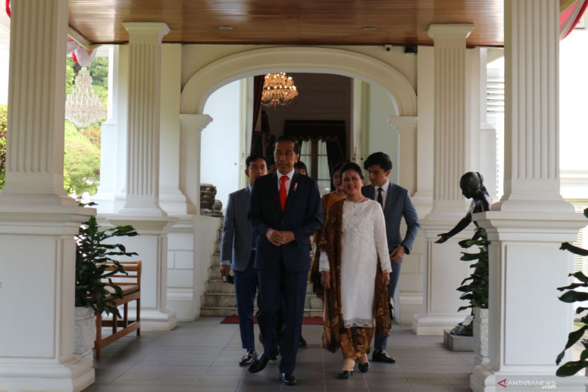 Presiden Jokowi tinggalkan Istana Merdeka menuju gedung MPR