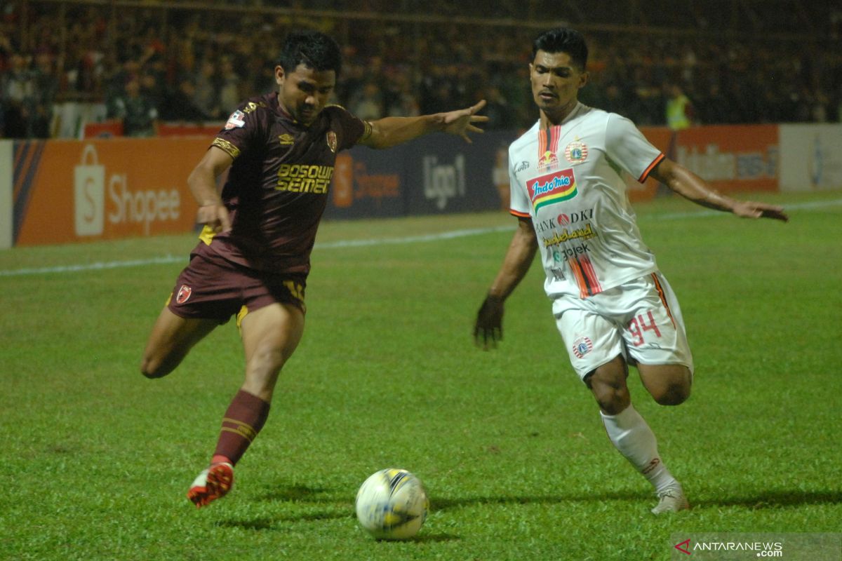 Pemain PSM Makassar Asnawi Mangkualam sempat tolak jadi bek kanan
