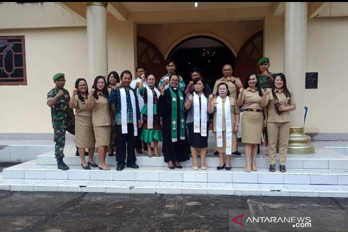 TNI-Polri dan Linmas amankan ibadah gereja jelang pelantikan