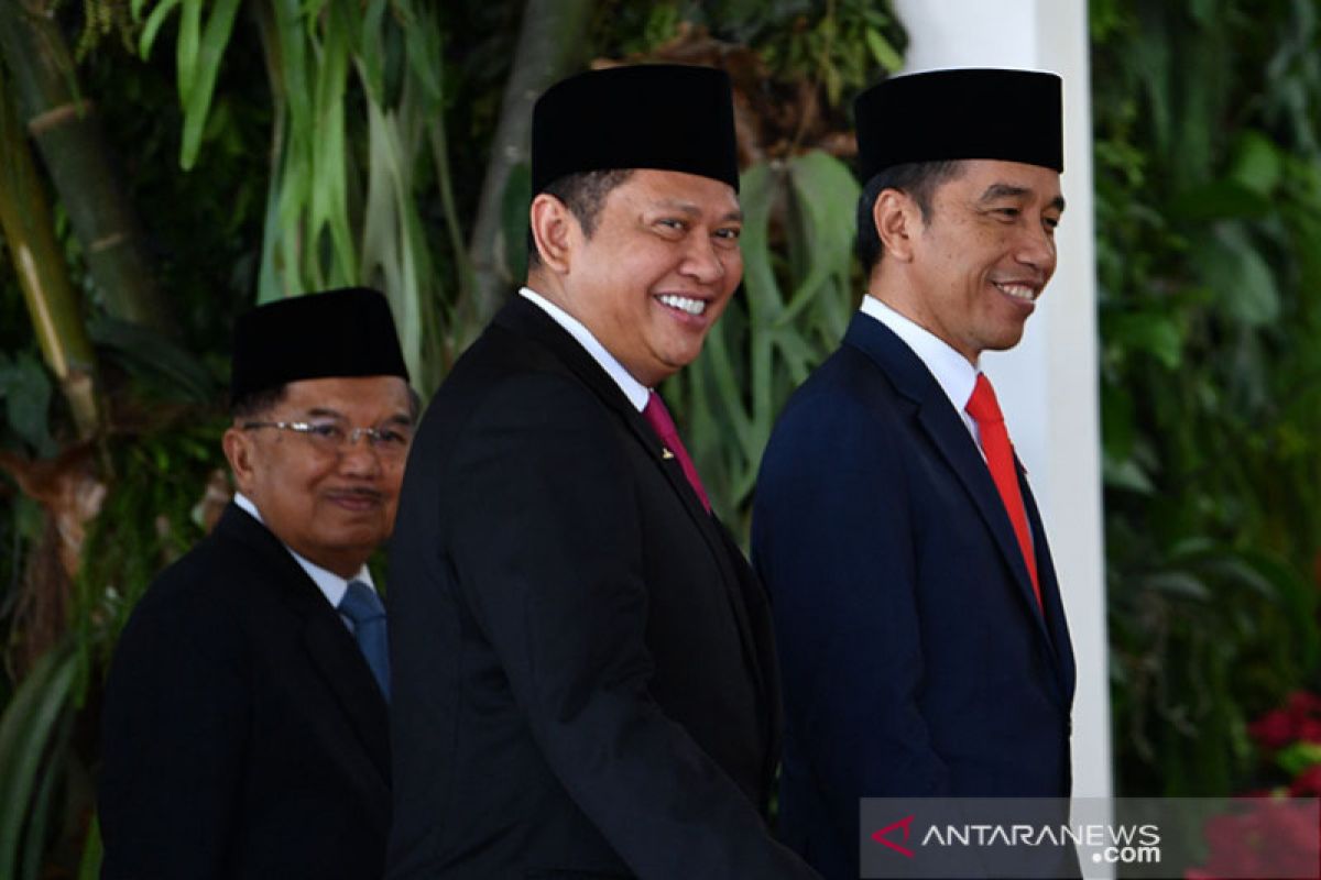 Pelantikan Presiden dihadiri 689 anggota  MPR RI