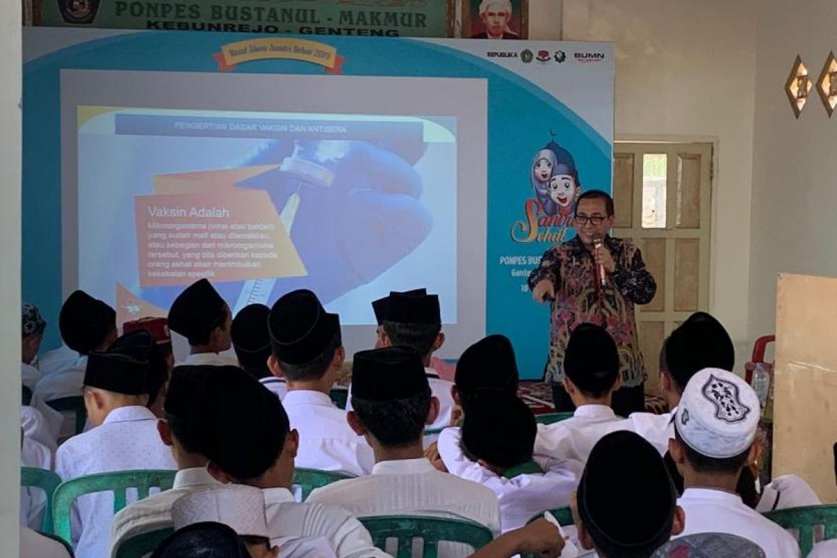 Bio Farma edukasi 400 santri Jawa Timur gaya hidup sehat