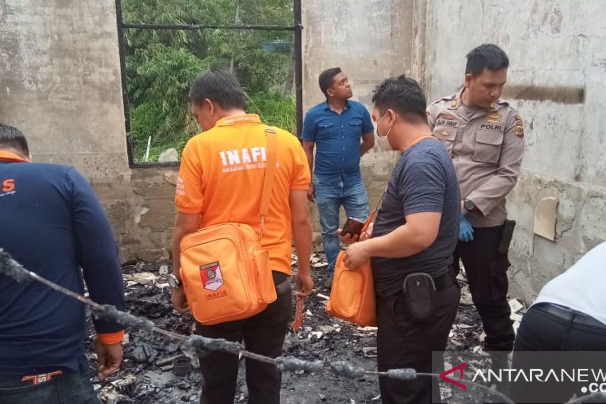 Polisi selidiki penyebab kebakaran asrama putra mahasiswa Papua di Tomohon