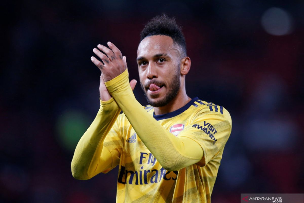 Pierre-Emerick Aubameyang yakin Arsenal bisa finis empat besar