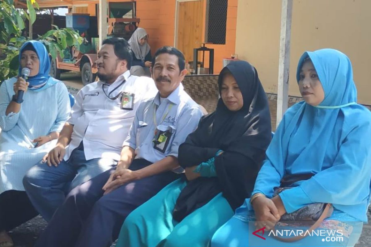 Depot Herbal Kalisbatan Sinorang kini mandiri berkat binaan JOB Tomori