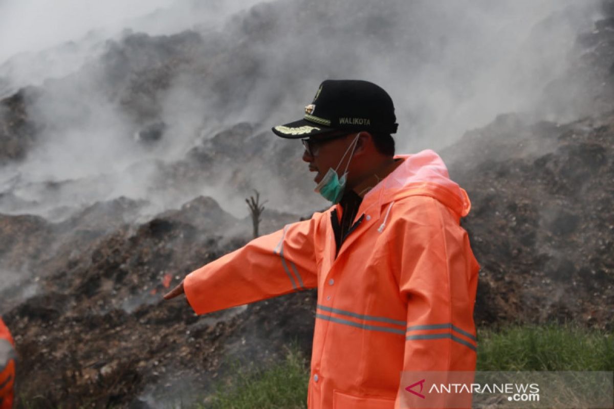 Pemkot Malang pakai teknik injeksi padamkan api di TPA Supiturang