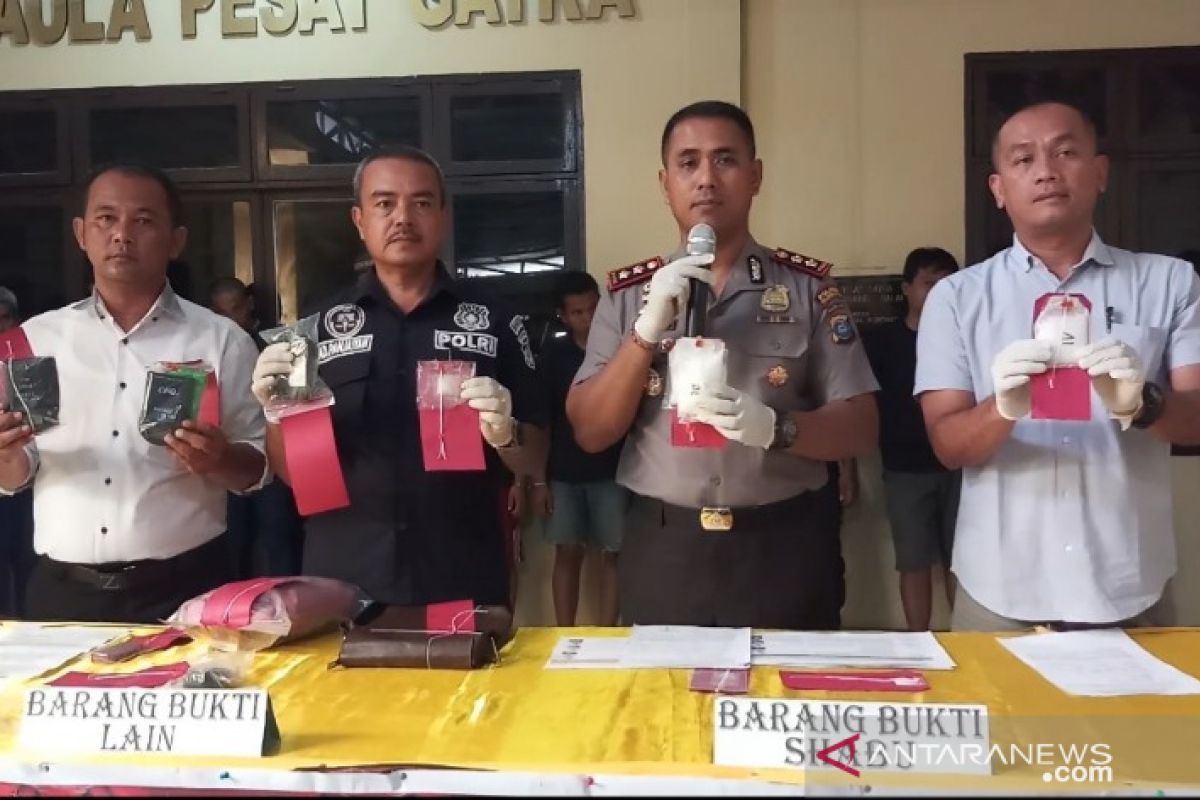 Sebulan, Polres Tanjungbalai ringkus 10 orang terlibat narkotika