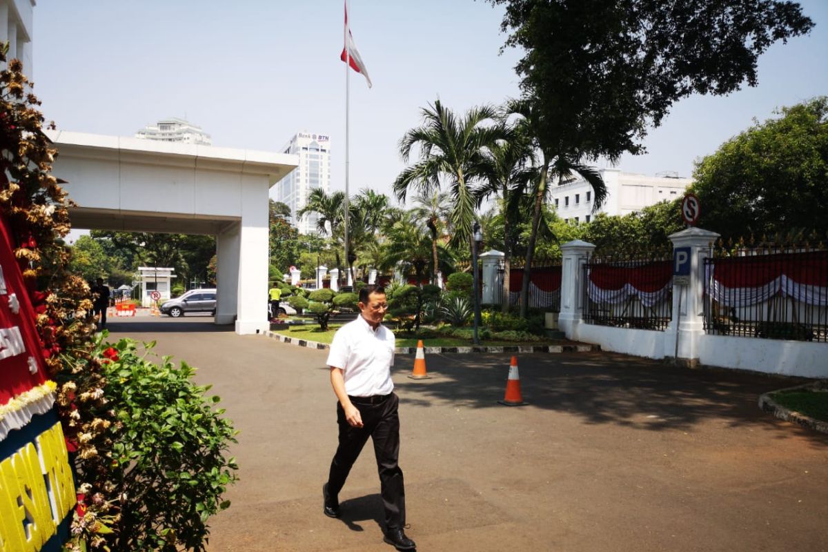 Presiden Jokowi panggil politikus PDIP Juliari Batubara