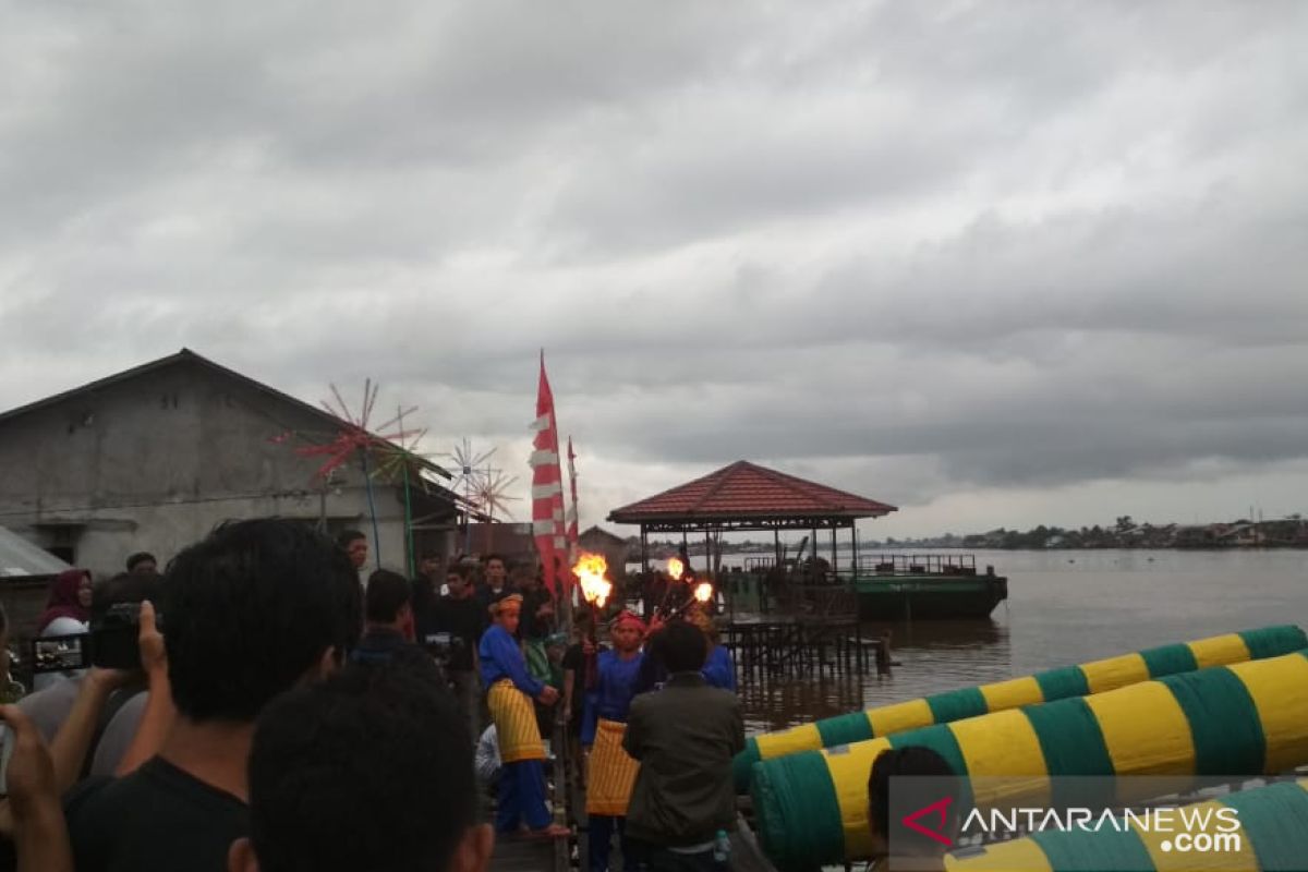 Pemkot Pontianak berharap pelajar lestarikan permainan meriam karbit