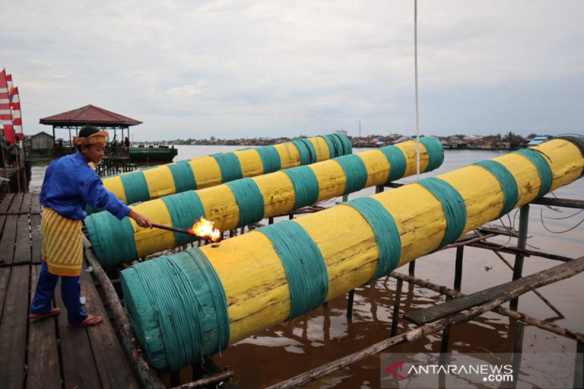 Pontianak berharap pelajar lestarikan permainan meriam karbit