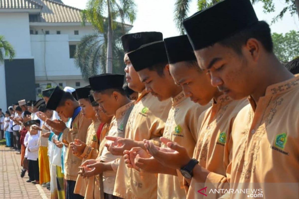 Hari santri, Pemkab Karawang klaim bantu anggaran peringatan hingga Rp100 juta