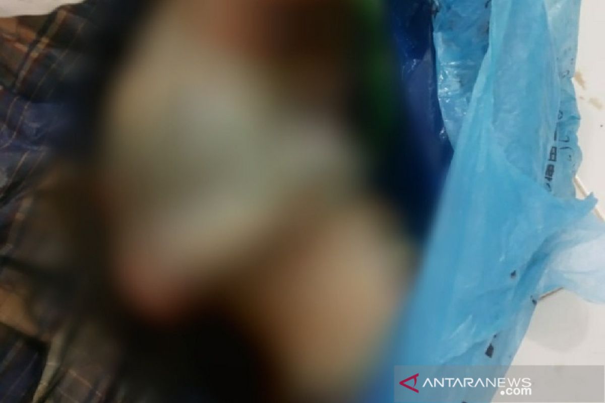 Warga di Medan menemukan mayat bayi dalam karung goni