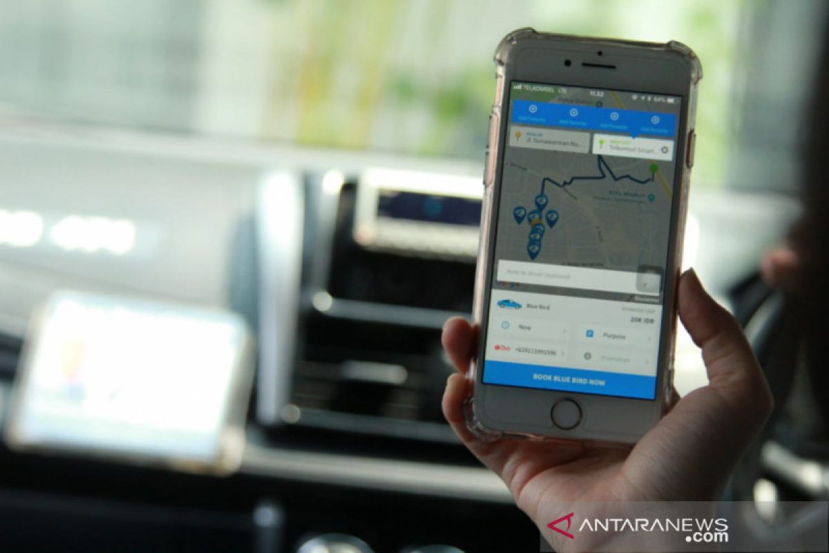 Blue Bird kembangkan sistem pelacak permintaan taksi ANTARA News