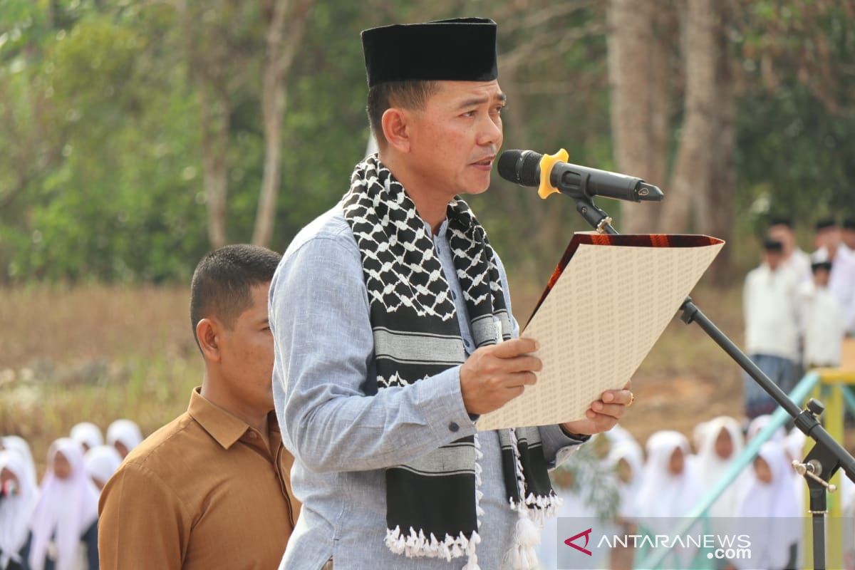 Bupati Bangka dorong santri sampaikan pesan perdamaian dunia