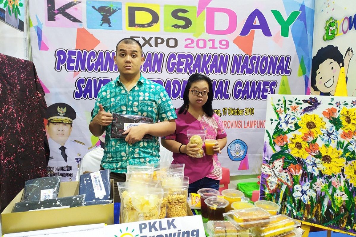 Produk kreatif anak disabilitas ternyata bernilai jual  tinggi